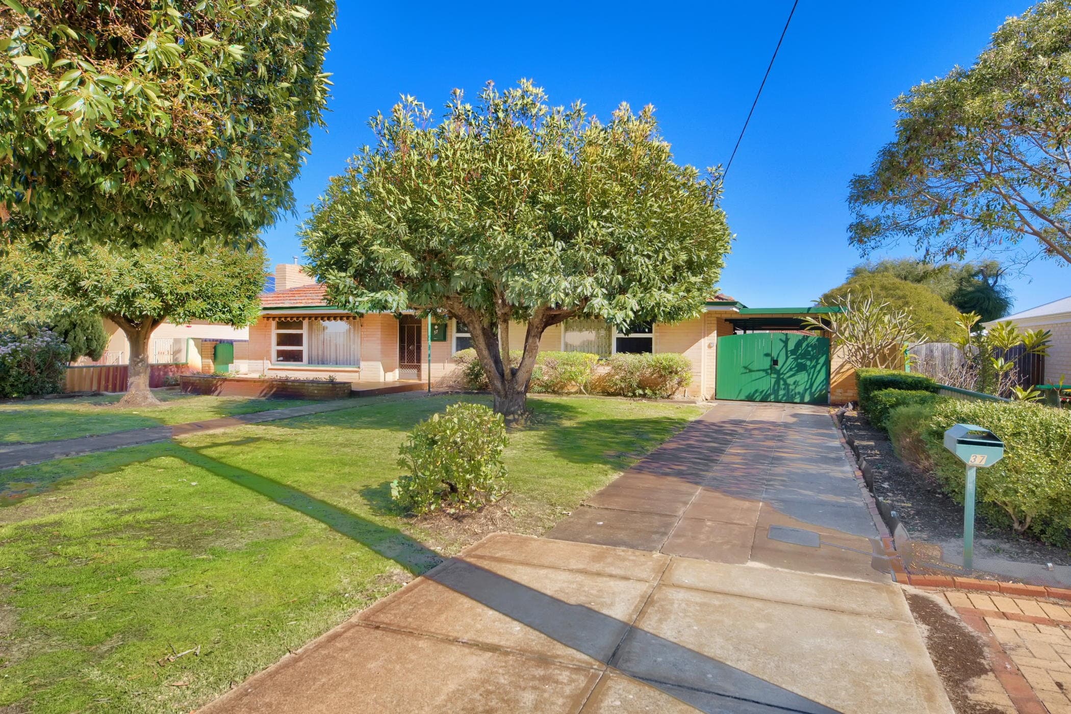 37 Leeds Street, DIANELLA WA 6059, Dianella - Thumbnail 8