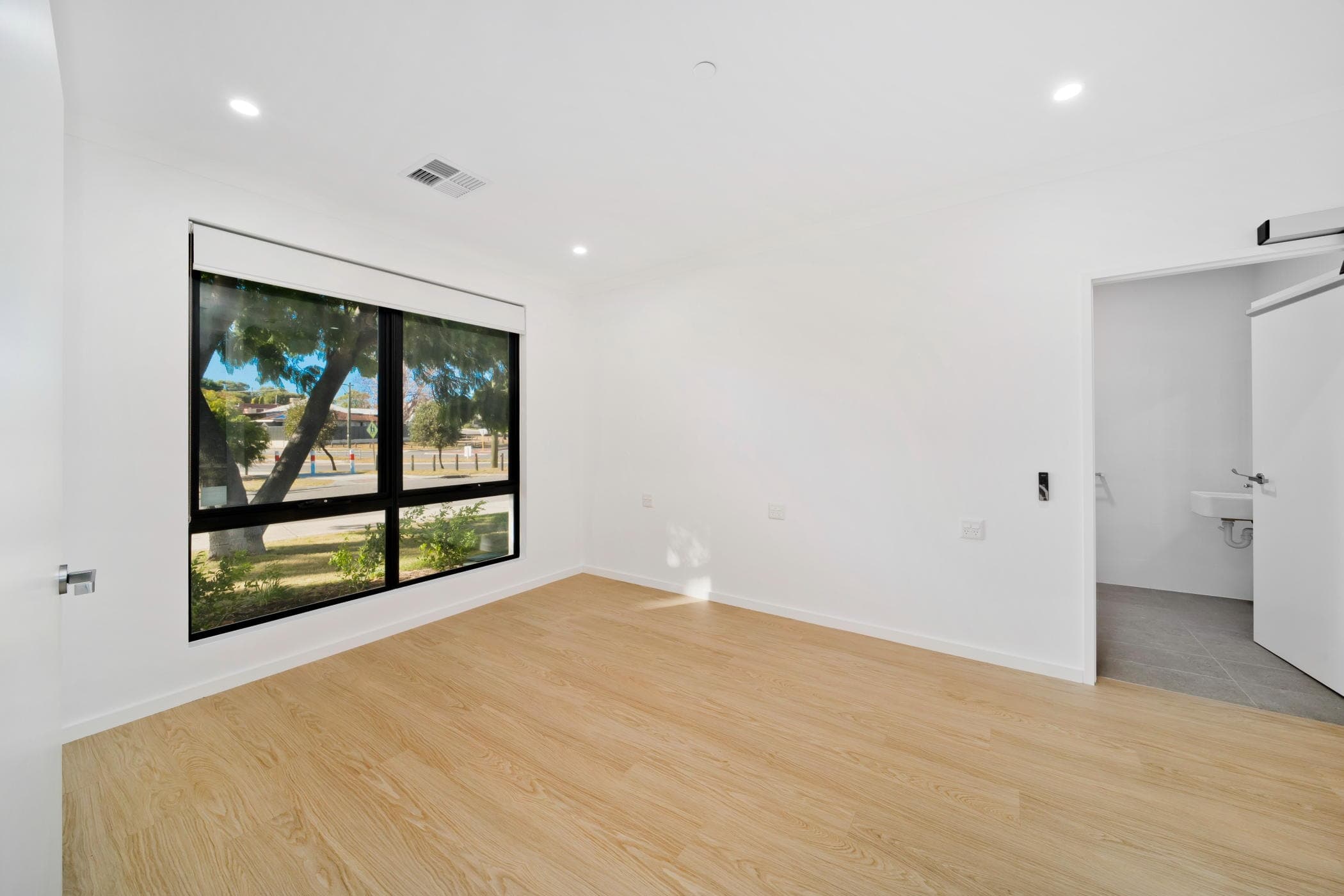 5A Lowther Terrace, NOLLAMARA WA 6061, Nollamara - Thumbnail 7