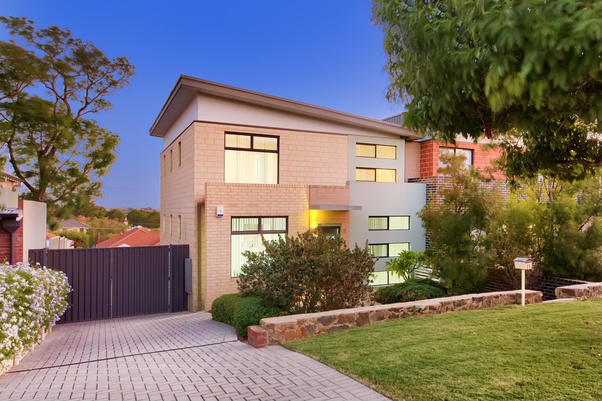 25 Bondi Street, MOUNT HAWTHORN WA 6016, Mount Hawthorn - Thumbnail 3