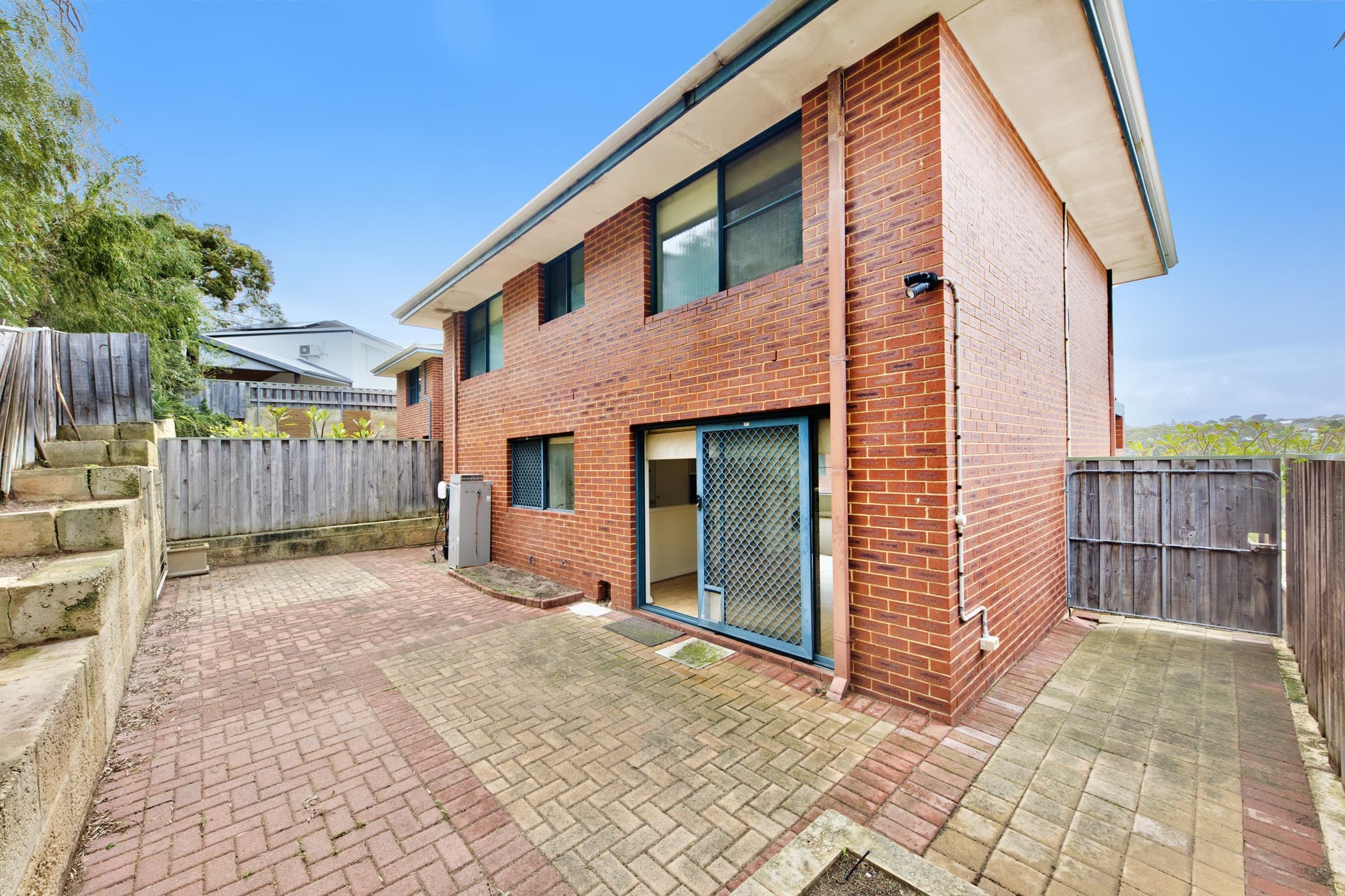 4/9 Joyce Street, SCARBOROUGH WA 6019, Scarborough - Thumbnail 2