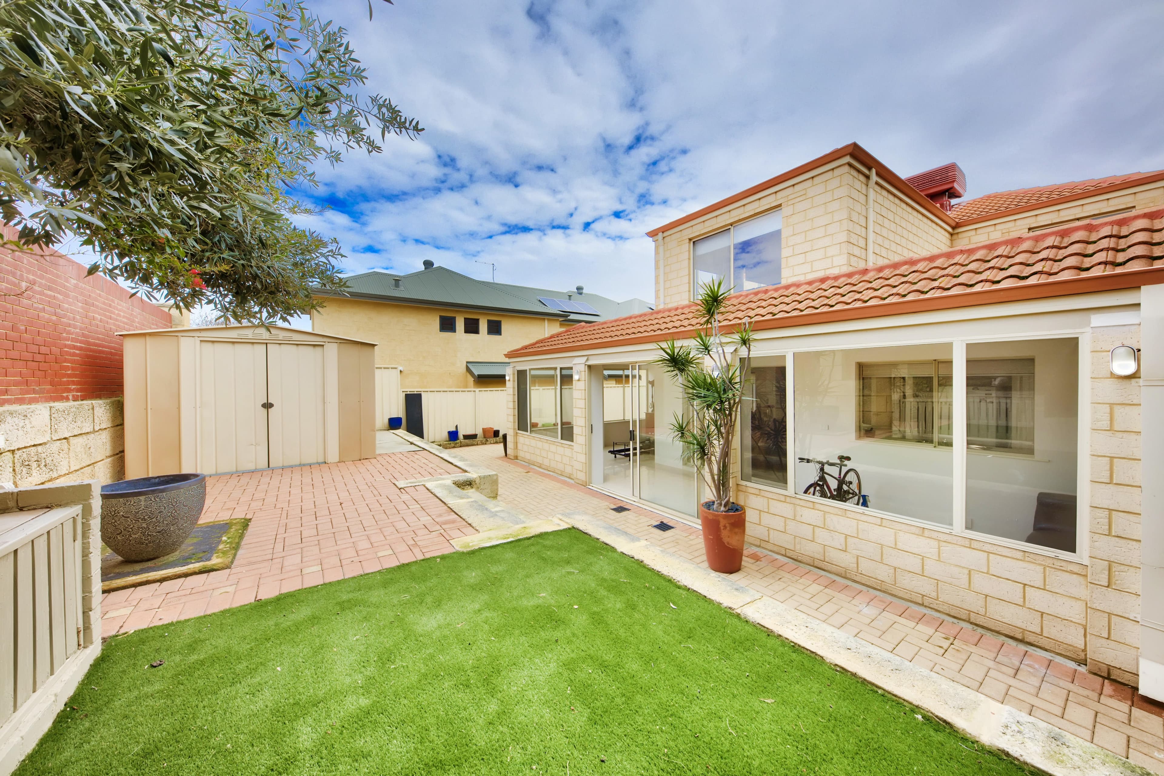 58 Delphine Avenue, DIANELLA WA 6059, Dianella - Thumbnail 2