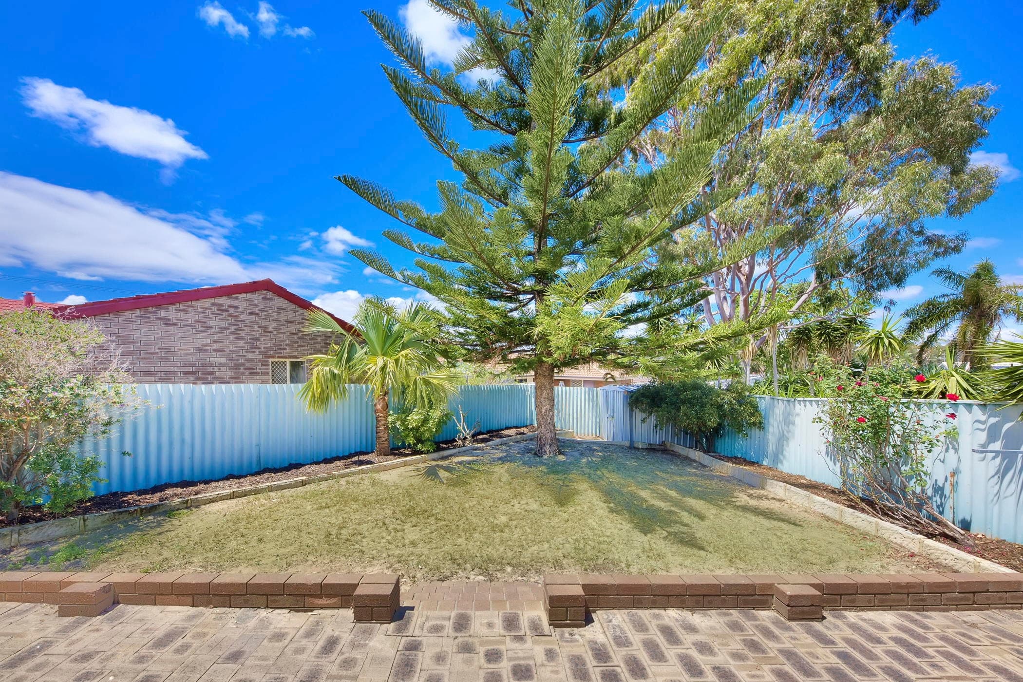 27 Trusmore Crescent, CRAIGIE WA 6025, Craigie - Thumbnail 2