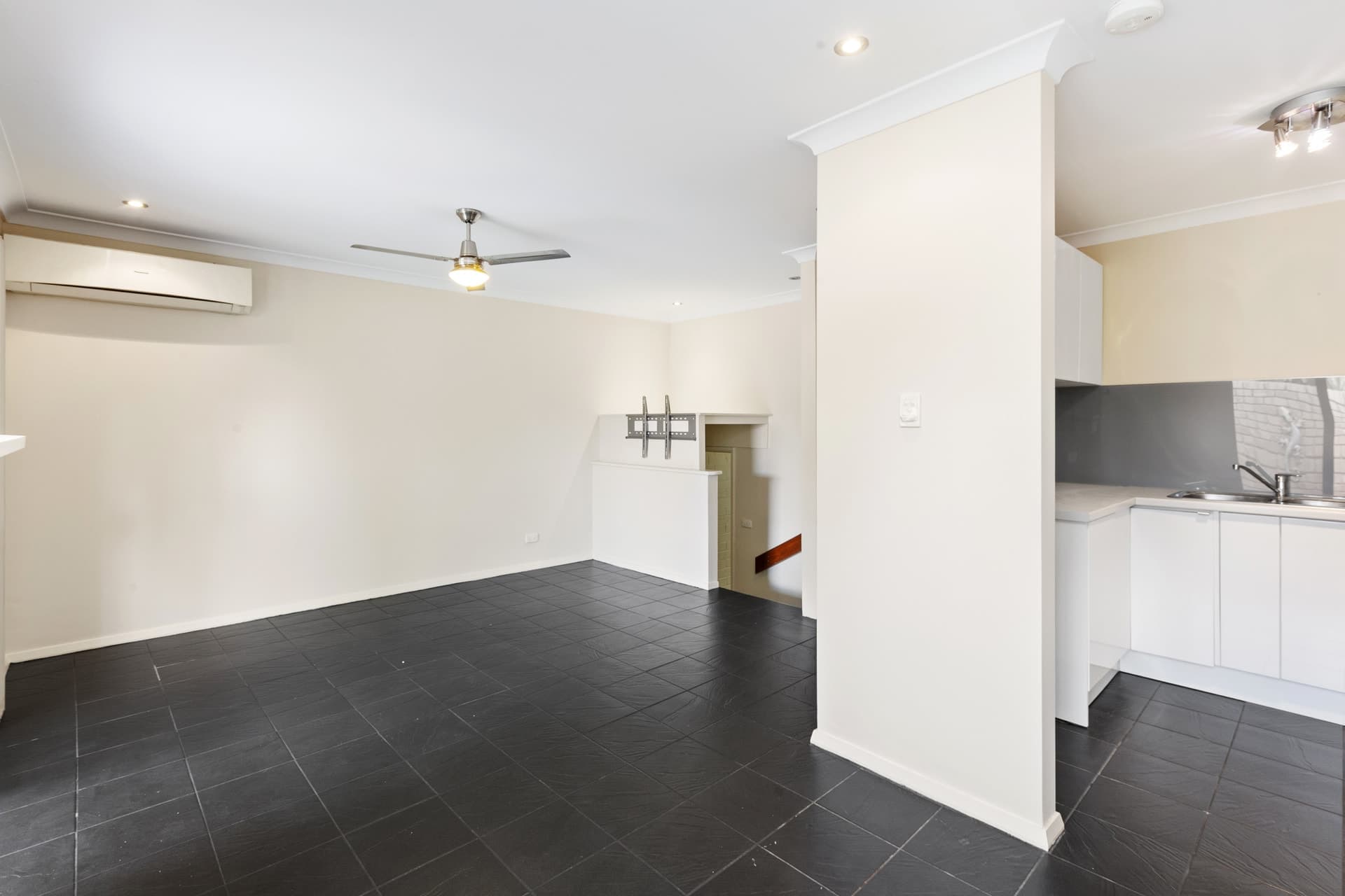 42/35 Moldavia Street, TUART HILL WA 6060, Tuart Hill - Thumbnail 7