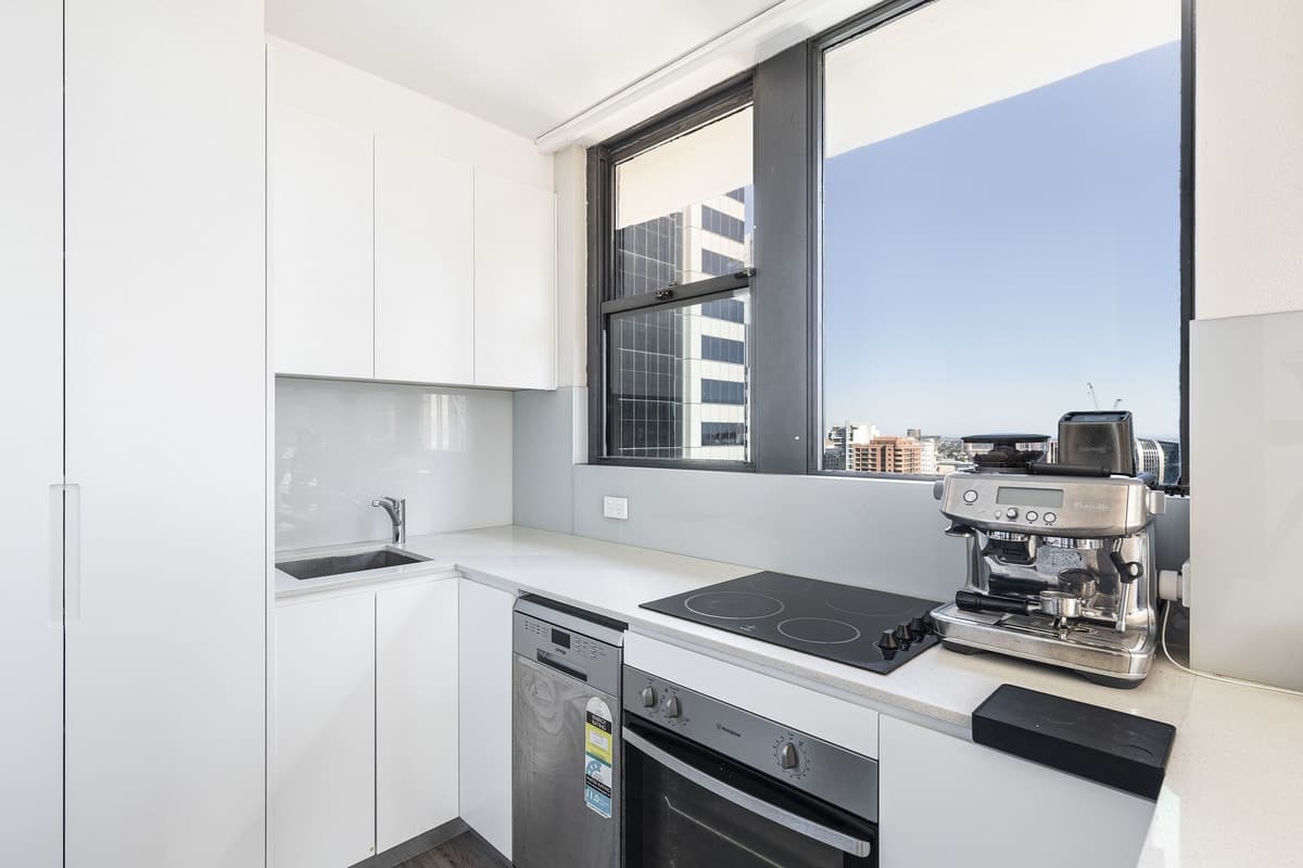 261/27 Park Street, Sydney - Thumbnail 3