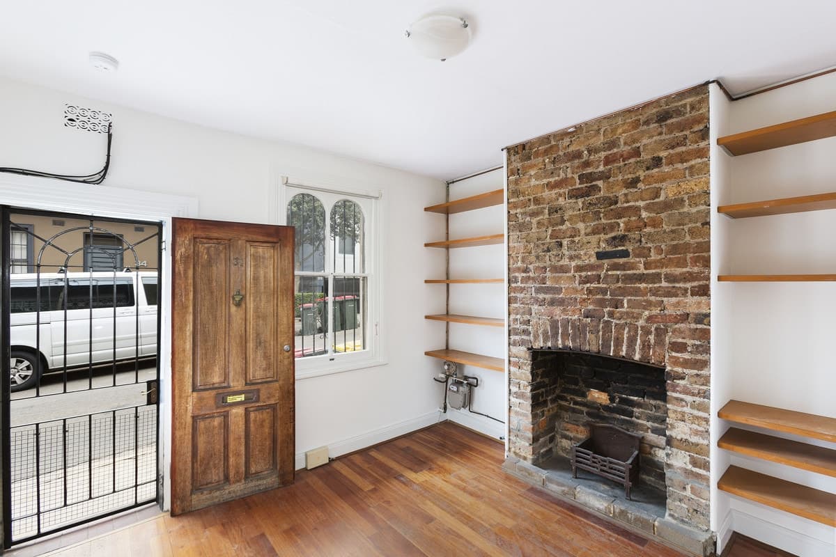 31 Briggs Street, Camperdown - Image 1