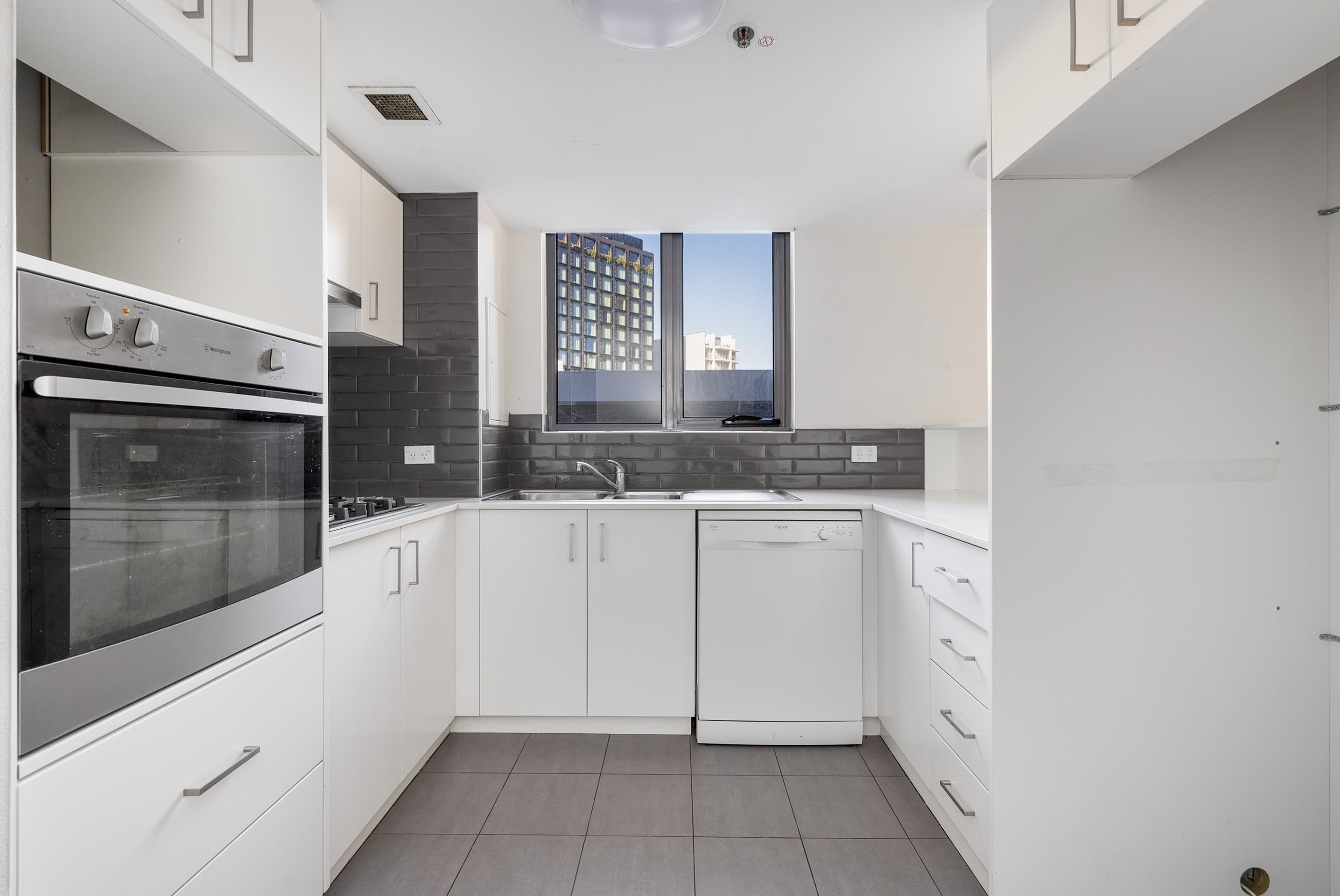 805/148 Elizabeth Street, Sydney - Thumbnail 5
