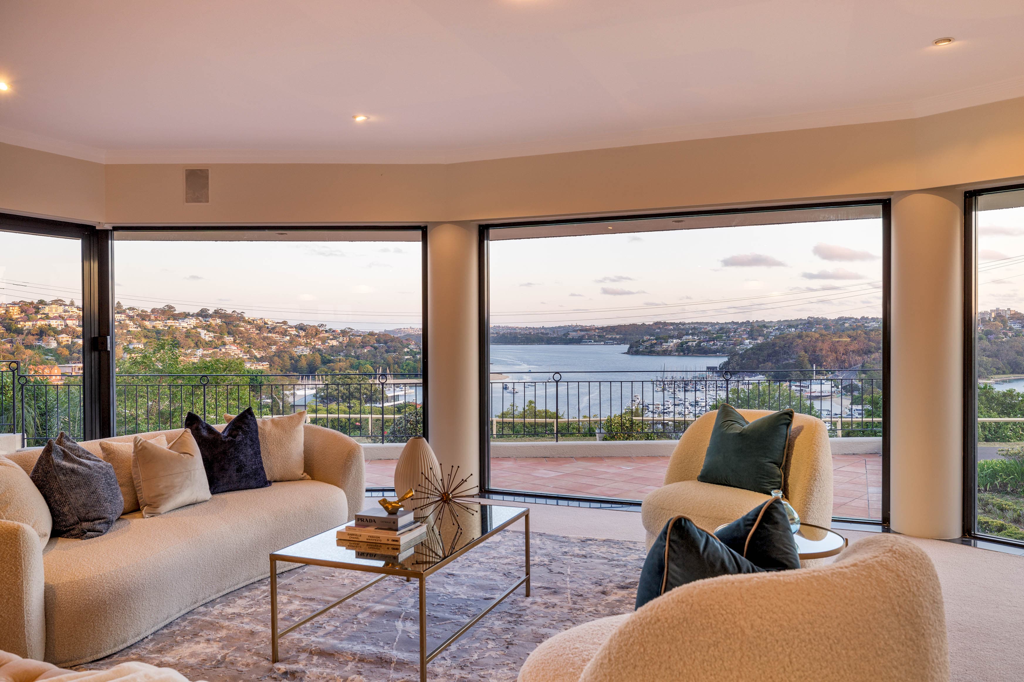 12 Edgecliffe Esplanade, Seaforth - Image 1