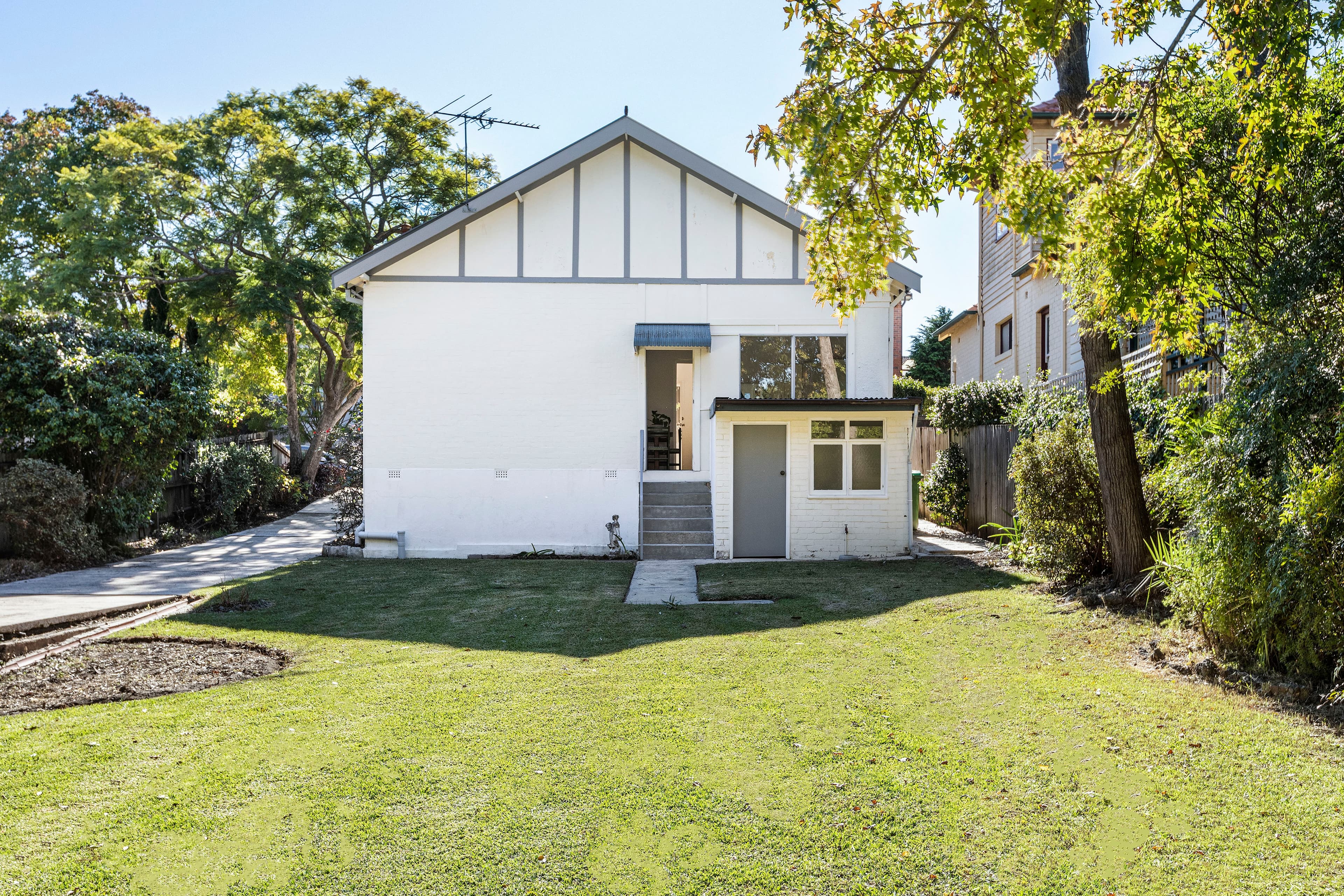 12 Paul Street, Hunters Hill - Thumbnail 2