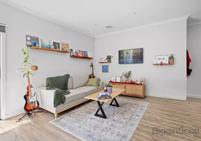 31 Amaroo Walk, Werribee, VIC, Werribee - Thumbnail 5