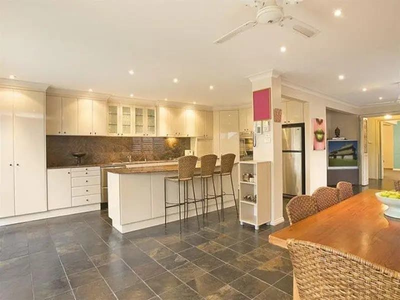 2/180-181 Nepean Highway, Seaford, VIC, Kingsford - Image 1