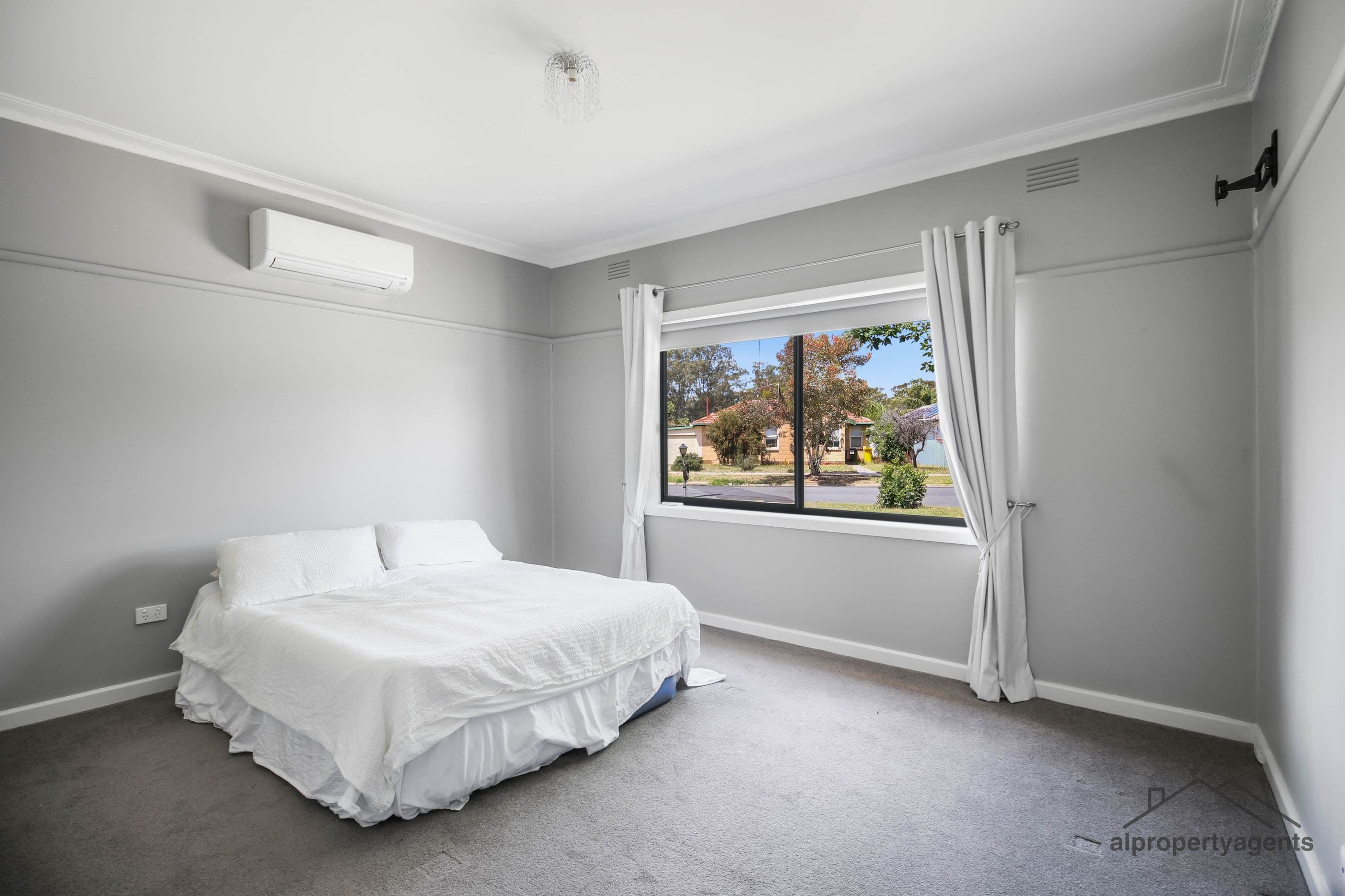 1 Alamein Avenue, Warracknabeal VIC 3393, Warracknabeal - Thumbnail 5