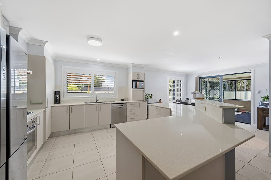 16 Castle Court, Port Macquarie, NSW, 2444, Port Macquarie - Thumbnail 3