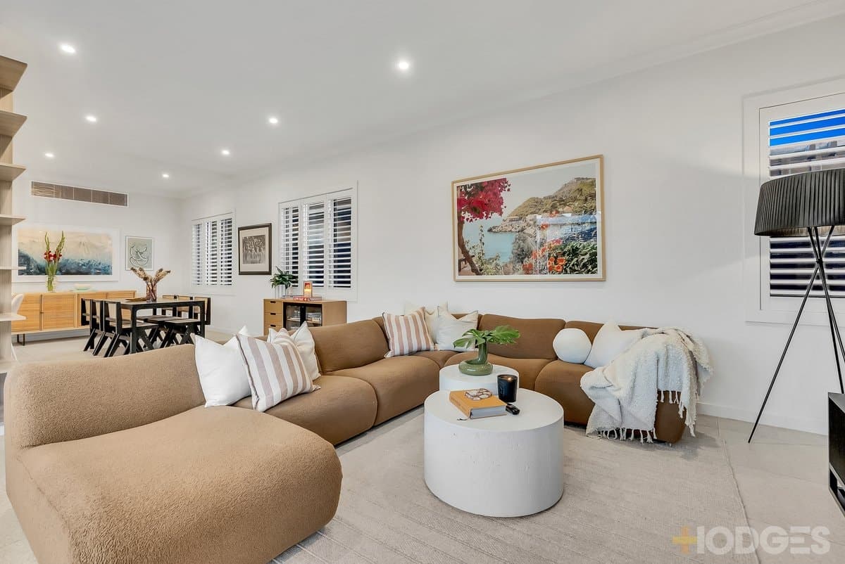 2 / 60 Naples Road, Mentone, VIC, 3194, Mentone - Thumbnail 2