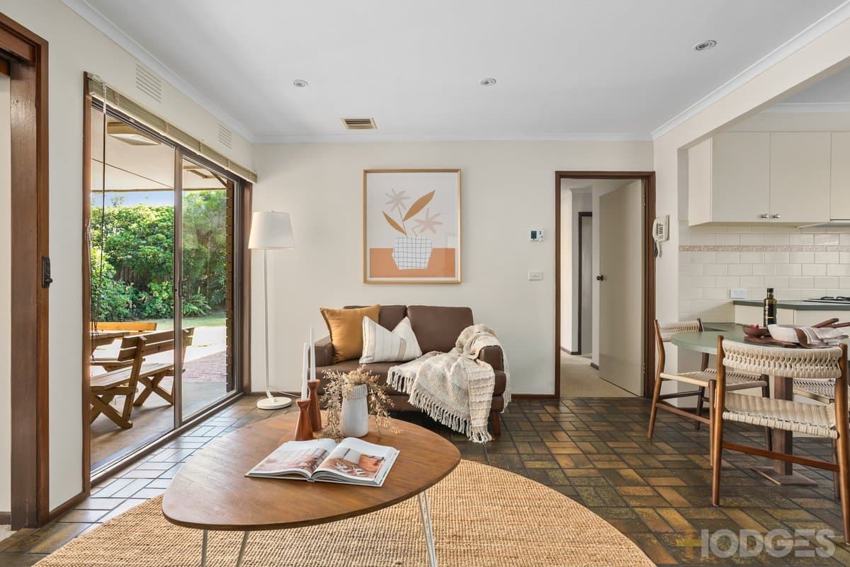 67 Larnook Crescent, Aspendale, VIC, 3195, Aspendale - Thumbnail 2