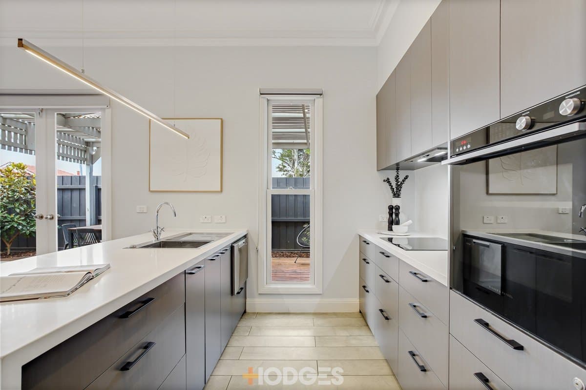 28 Effingham Road, Newport, VIC, 3015, Newport - Thumbnail 5