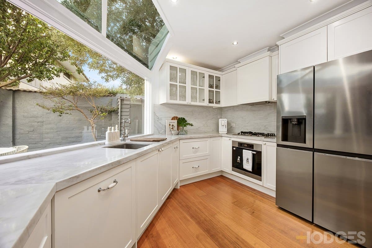 15 Bayview Crescent, Black Rock, VIC, 3193, Black Rock - Thumbnail 2