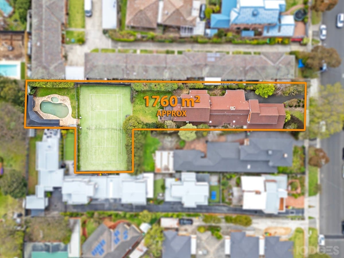33 Plummer Road, Mentone, VIC, 3194, Mentone - Thumbnail 2