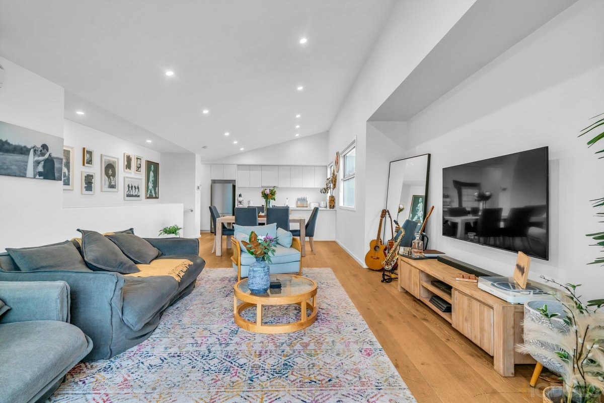 6 / 19 Reeve Court, Cheltenham, VIC, 3192, Cheltenham - Thumbnail 2