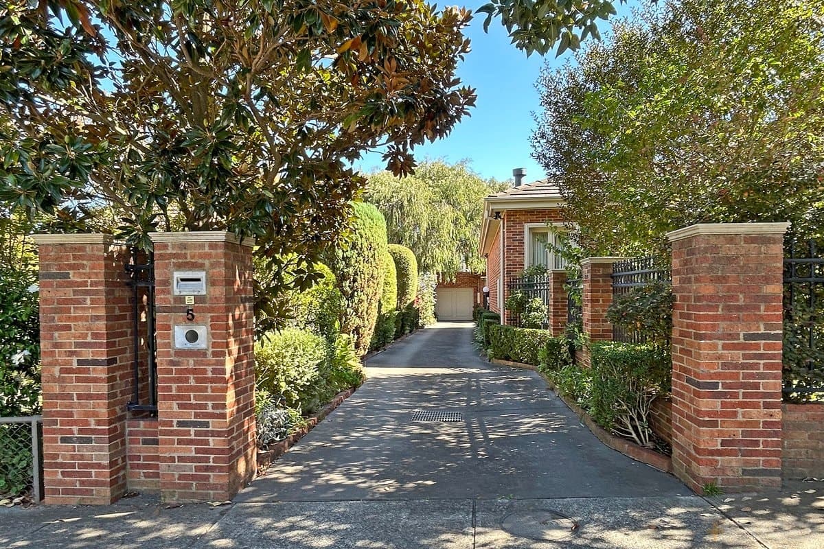 5 Olympic Avenue, Cheltenham, VIC, 3192, Cheltenham - Thumbnail 2