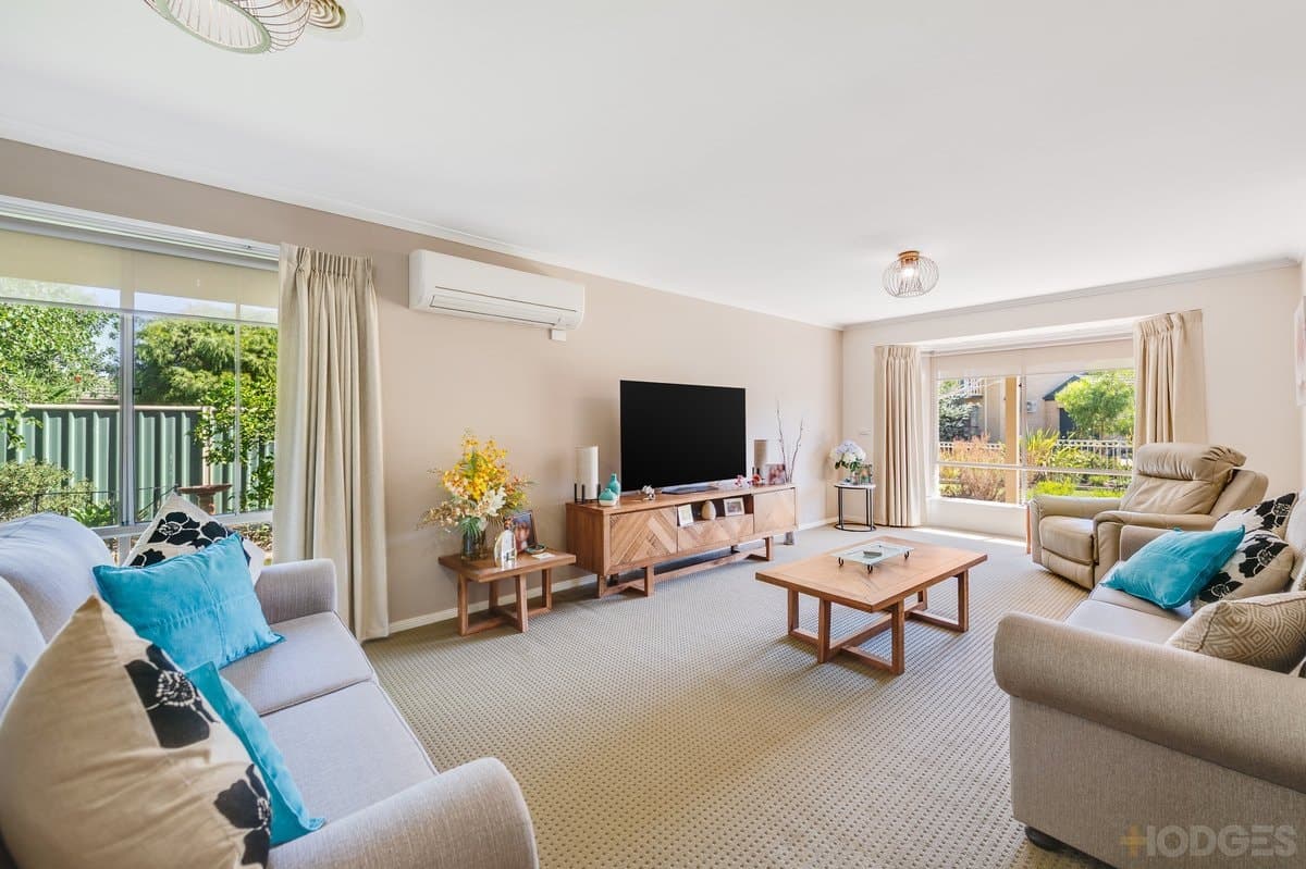 4 Creekview Way, Wyndham Vale, VIC, 3024, Wyndham Vale - Thumbnail 2