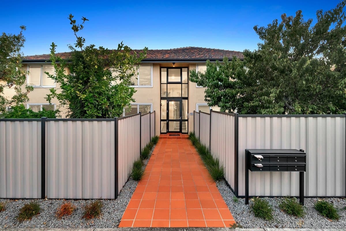 4 / 2A Gillman Street, Cheltenham, VIC, 3192, Cheltenham - Thumbnail 2