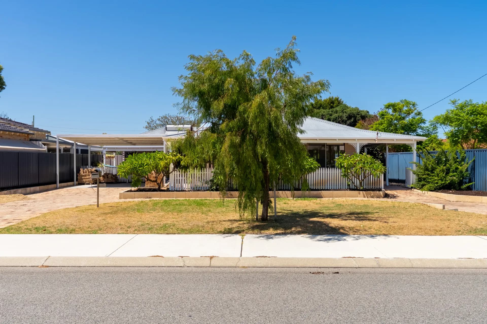 60 Houston Street, Rockingham - Image 1