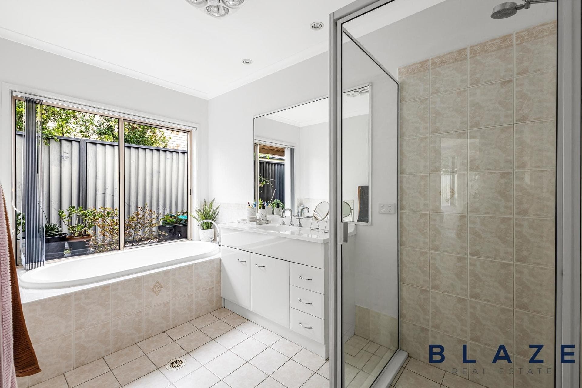 64 Carmichael Drive, West Hoxton - Thumbnail 8
