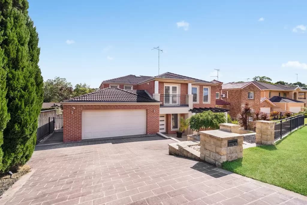 13 Grand Way, Castle Hill, Castle Hill - Image 1