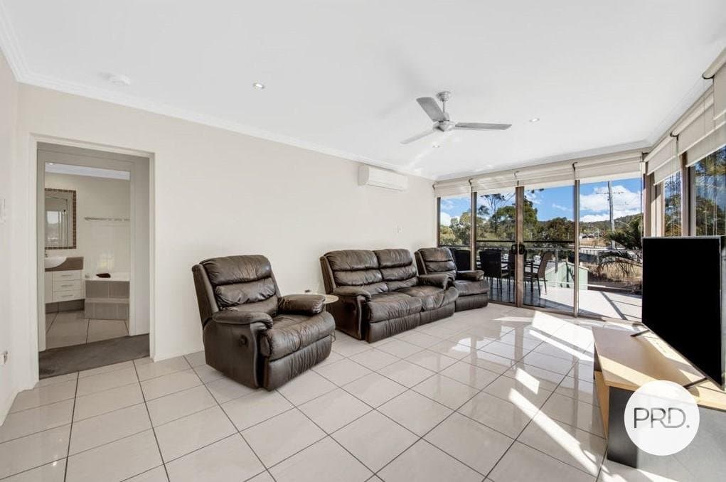 2/30 Parkside Street, TANNUM SANDS QLD 4680, Tannum Sands Property Image - Thumbnail 5