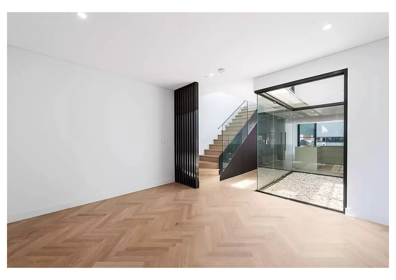 46/4 New Mclean Street, Cashmere - Image 1