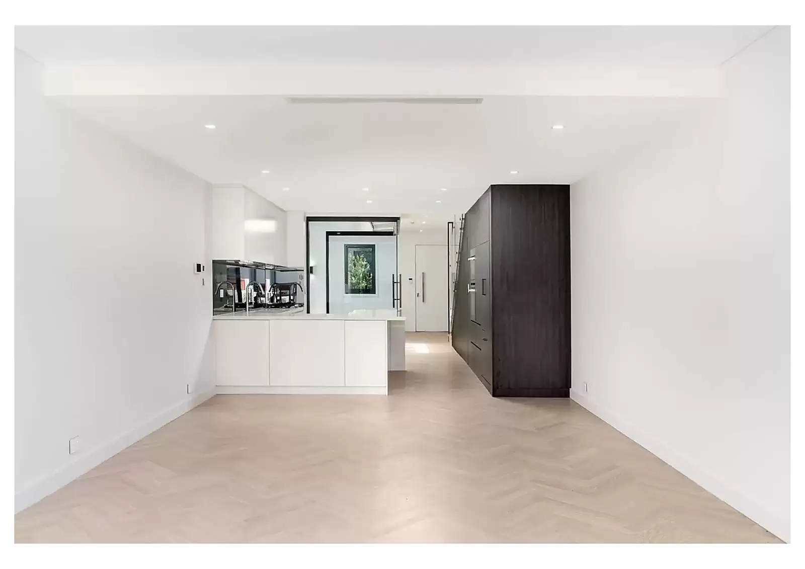 46/4 New Mclean Street, Cashmere - Thumbnail 2