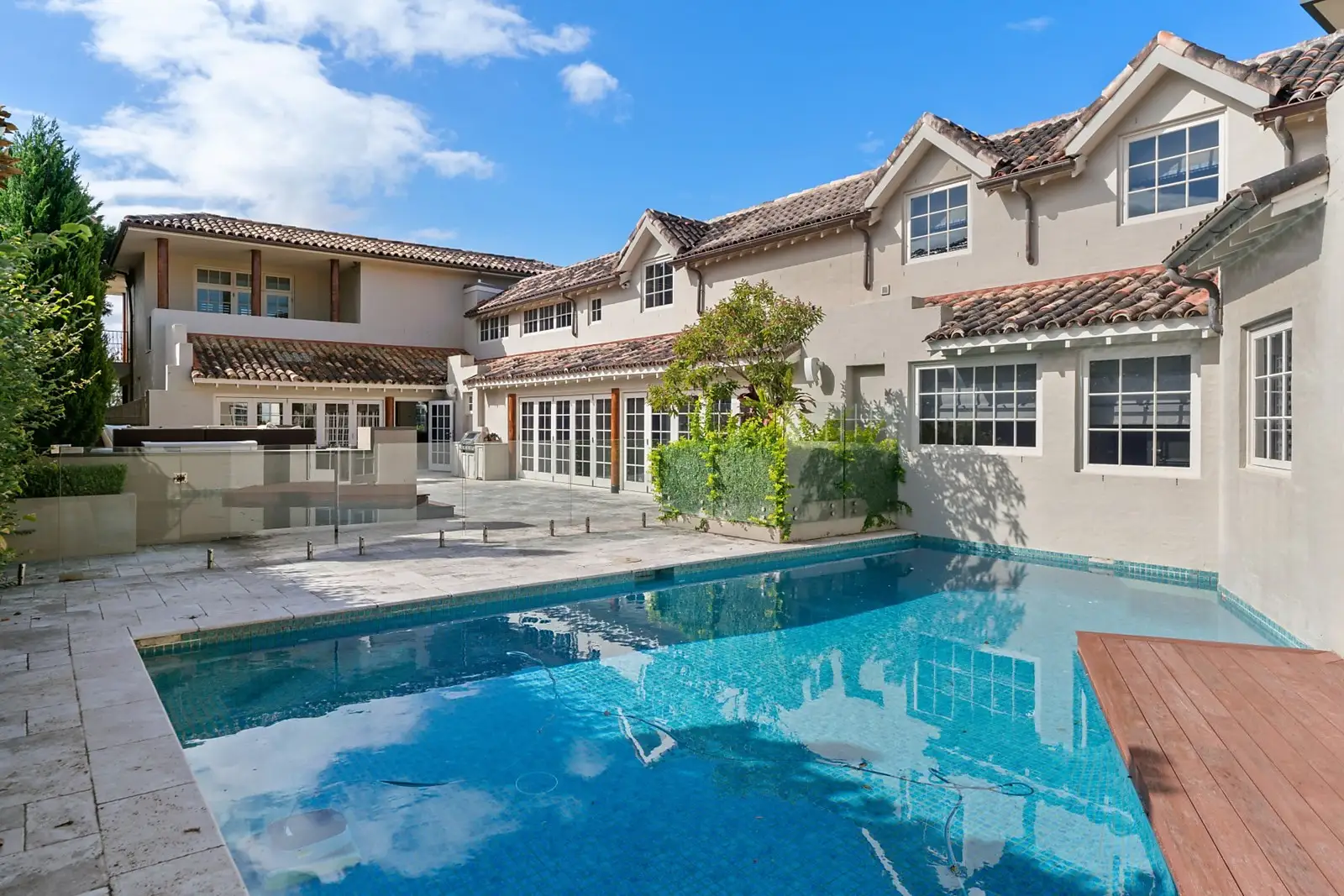 88 Crane Road Castle Hill, Vaucluse - Thumbnail 2