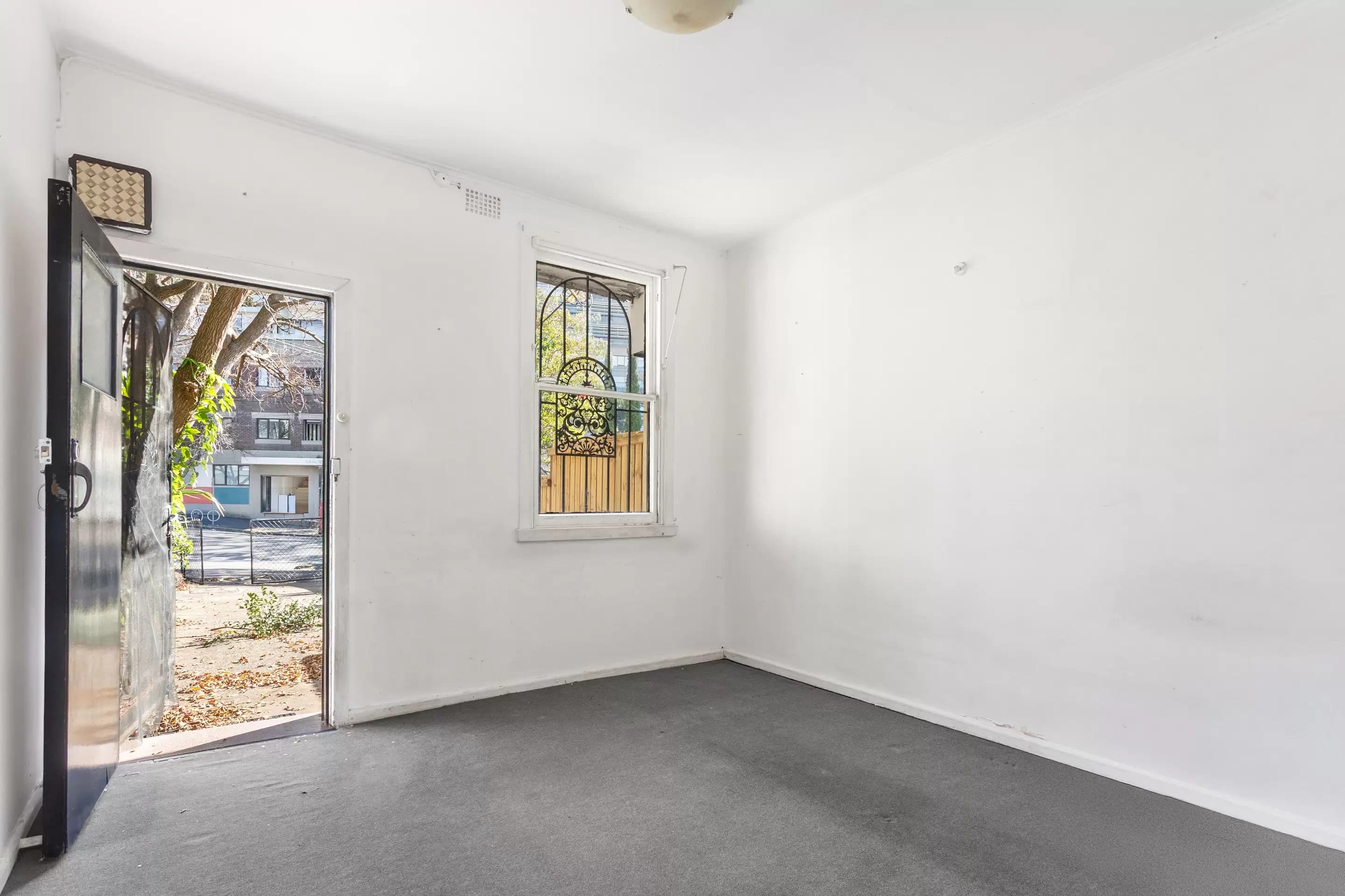 311/1-9 Pine Avenue, Paddington - Thumbnail 2