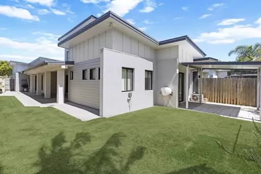 2/10 Hans Boysen Drive, Mudjimba, Mudjimba - Thumbnail 2
