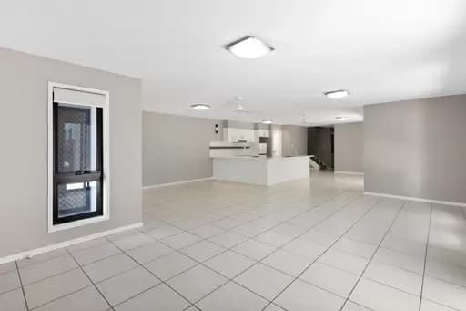 2/10 Hans Boysen Drive, Mudjimba, Mudjimba - Thumbnail 4