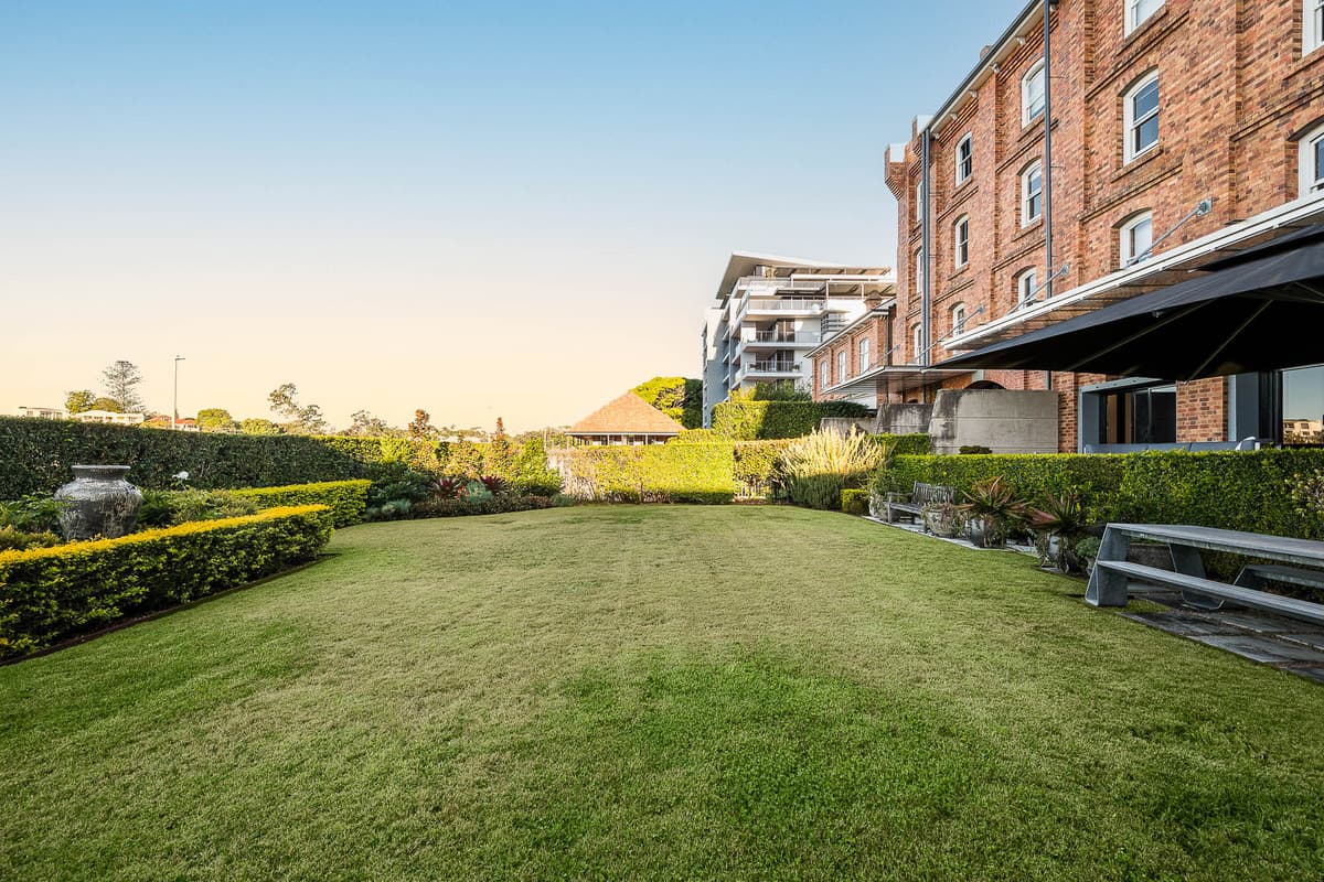 32 Refinery Parade, New Farm - Thumbnail 5