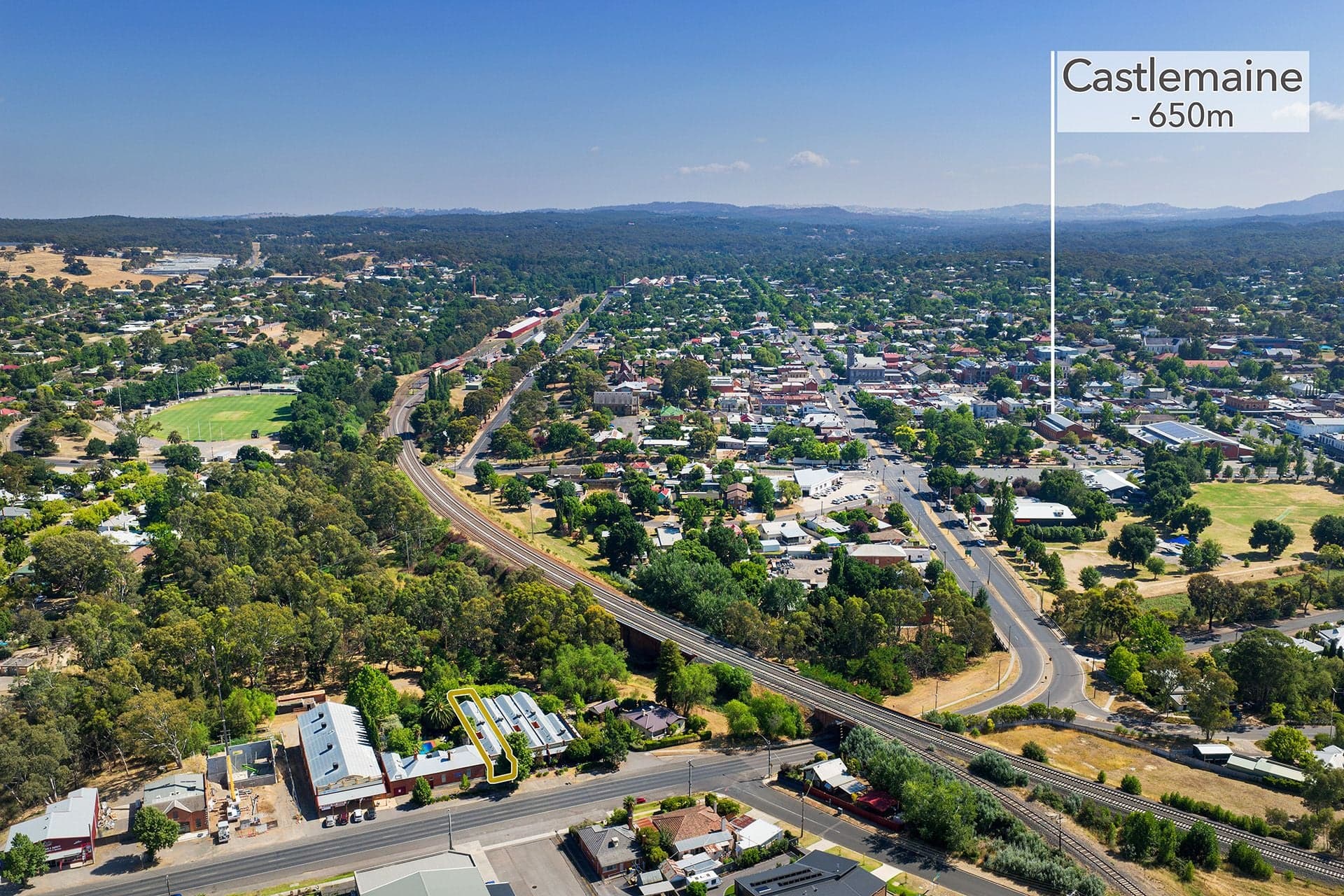 4/6 Johnstone Street, Castlemaine - Image 1