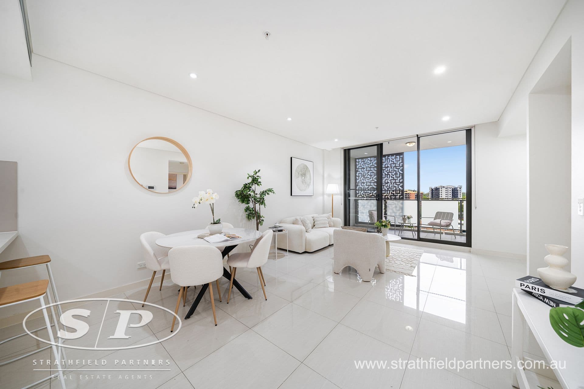 913/4 Nipper Street, Homebush, Homebush - Thumbnail 2