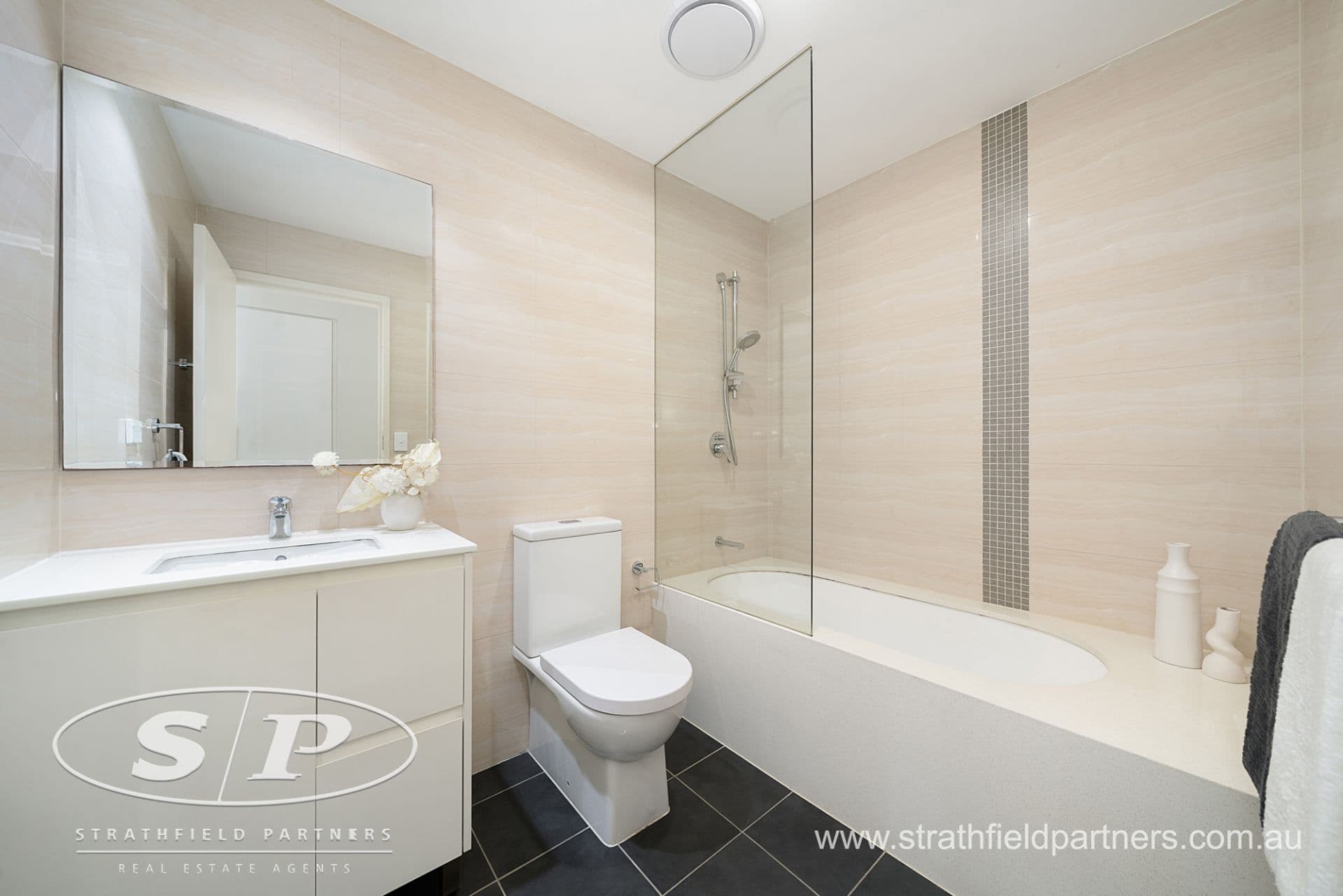 913/4 Nipper Street, Homebush, Homebush - Thumbnail 7