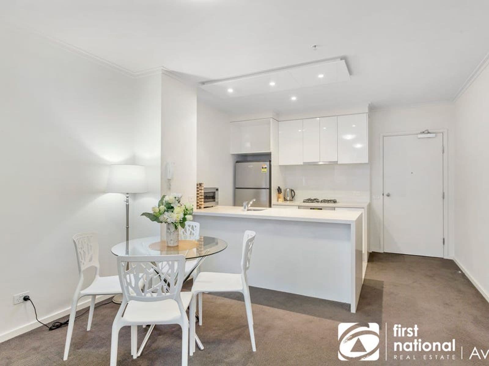 908/63 Whiteman Street, Southbank VIC 3006, Southbank - Thumbnail 2