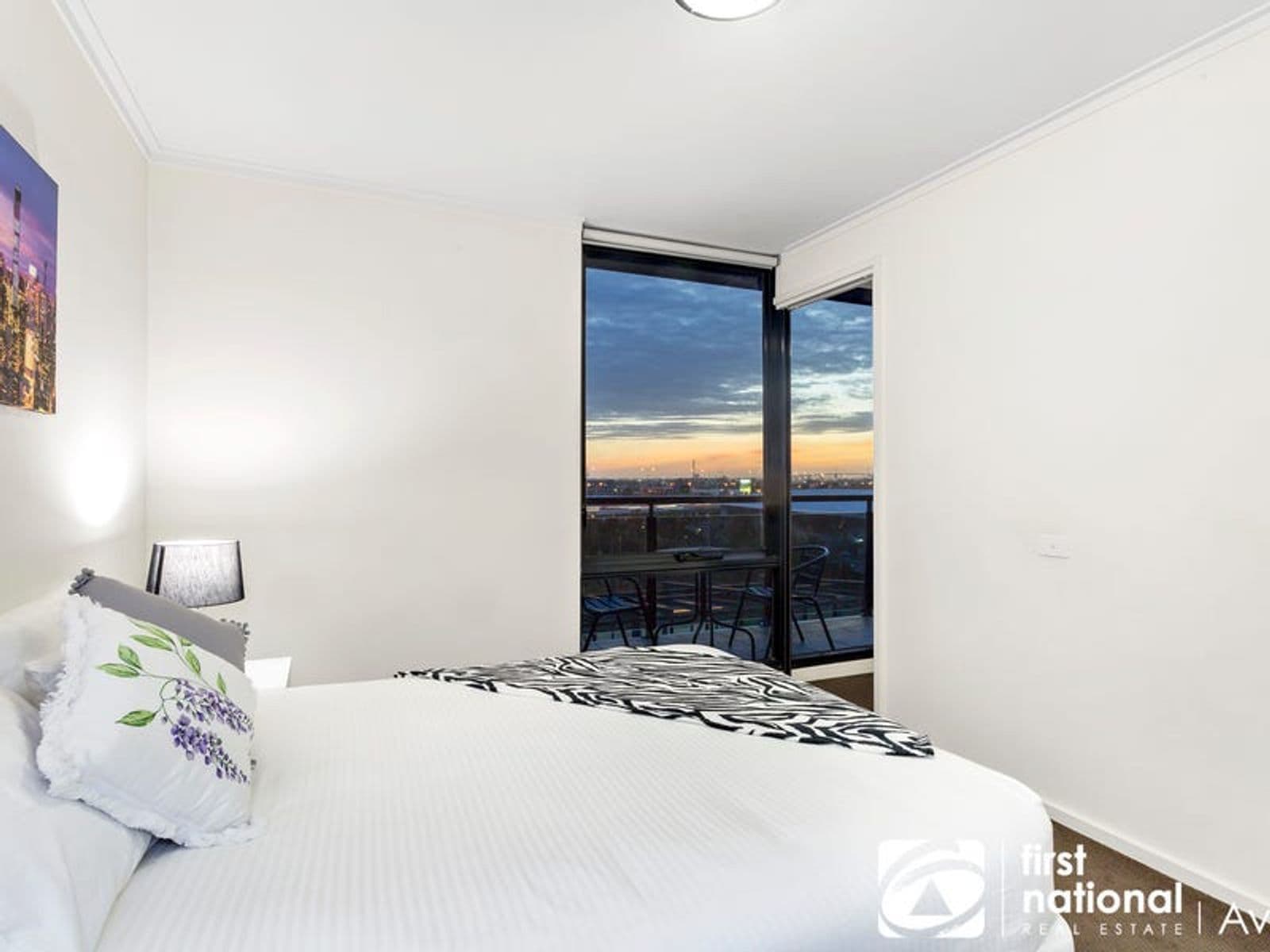 908/63 Whiteman Street, Southbank VIC 3006, Southbank - Thumbnail 3