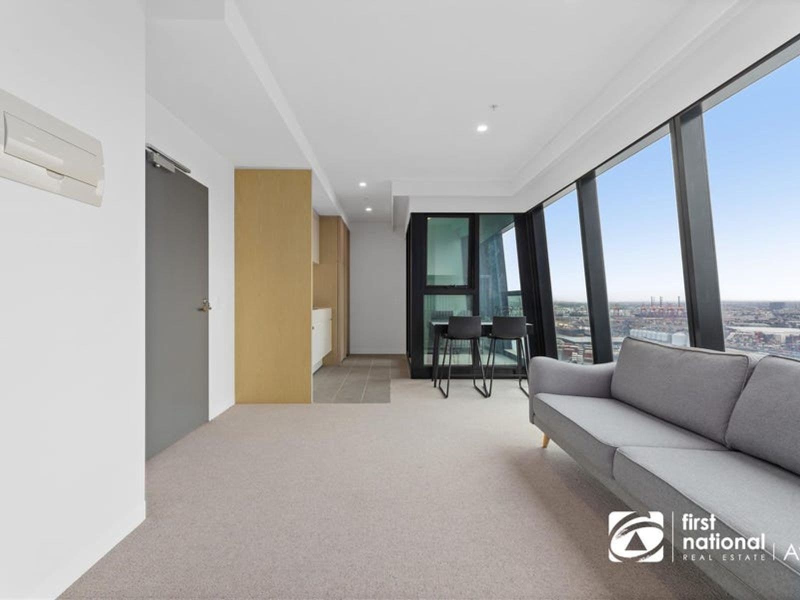 2805/8 Pearl River Road, Docklands VIC 3008, Docklands - Thumbnail 2