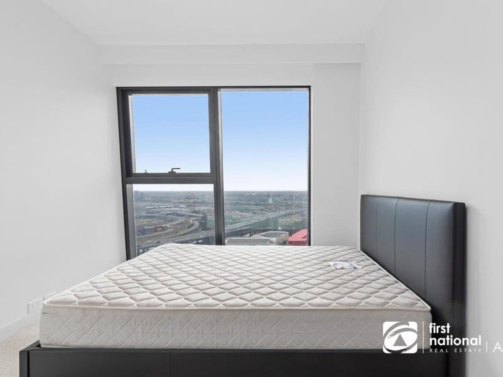 2805/8 Pearl River Road, Docklands VIC 3008, Docklands - Thumbnail 5