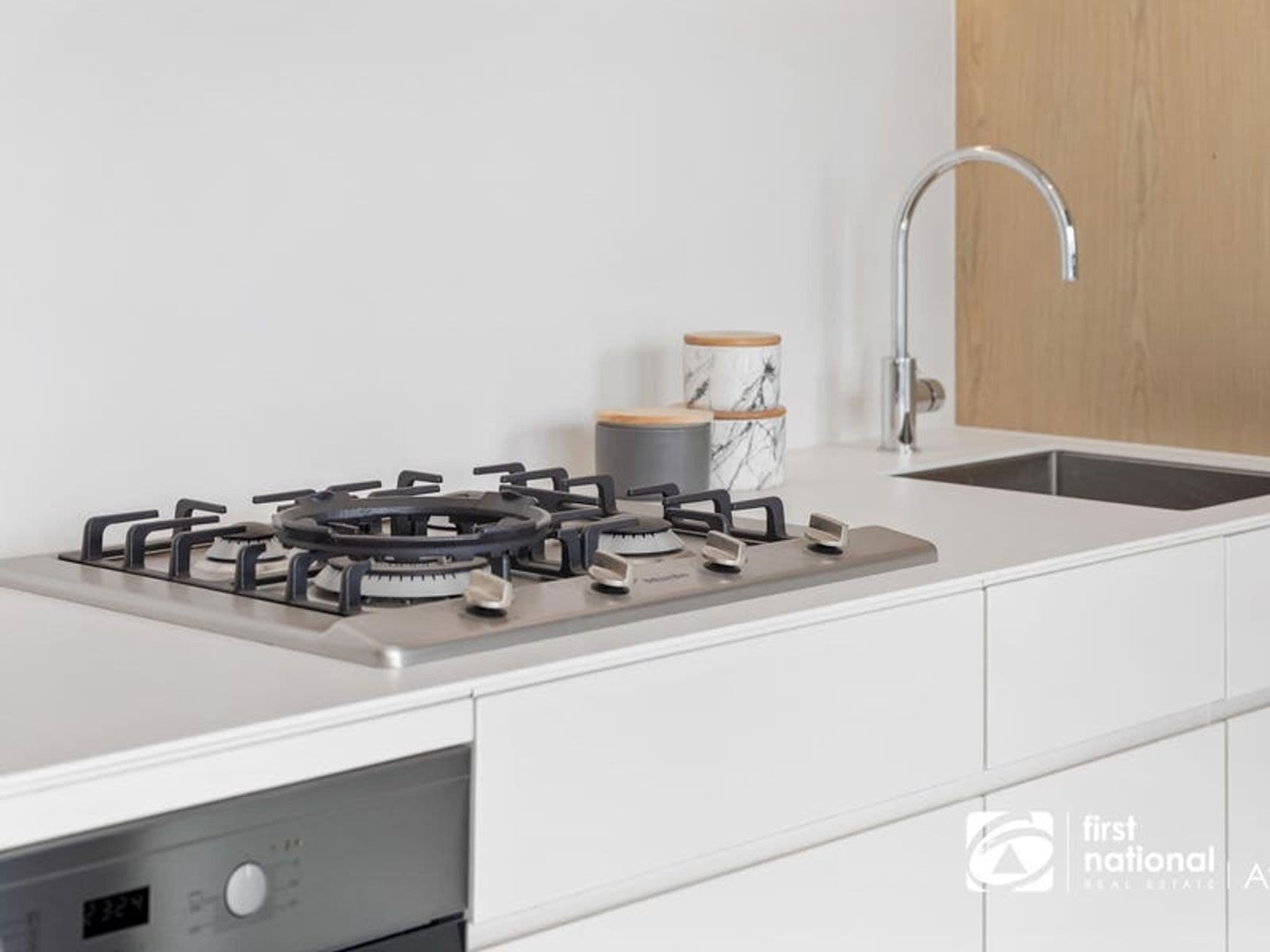 2805/8 Pearl River Road, Docklands VIC 3008, Docklands - Thumbnail 8
