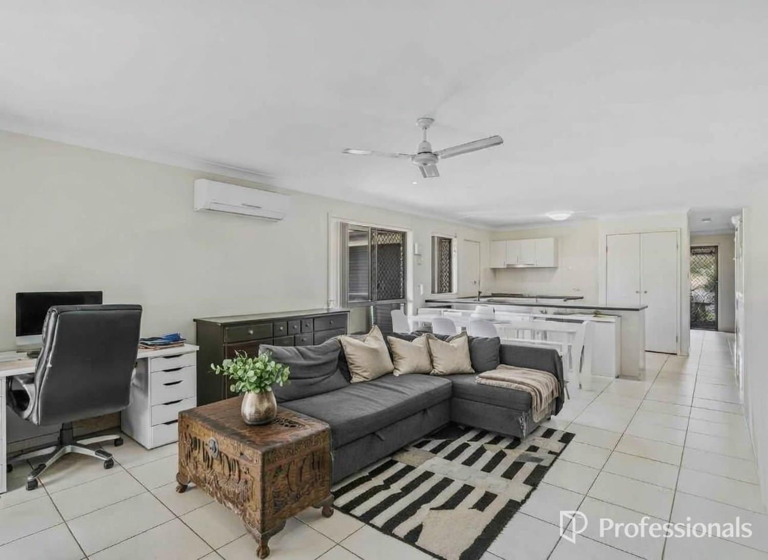 6 Honeygem Place, Flagstone QLD 4280, Flagstone - Image 1