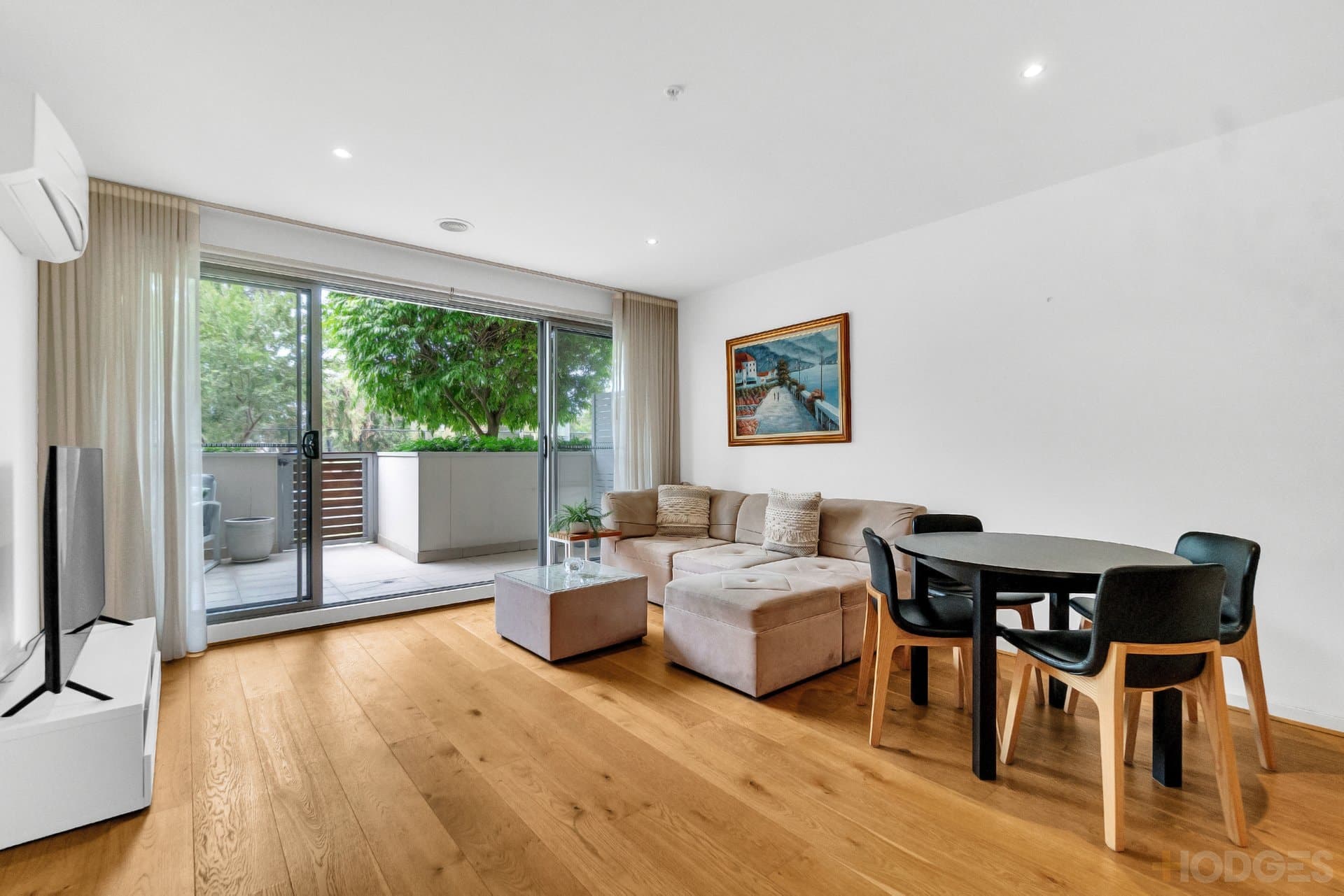 1 / 33-35 Childers Street, Mentone, VIC, 3194, Mentone - Thumbnail 2