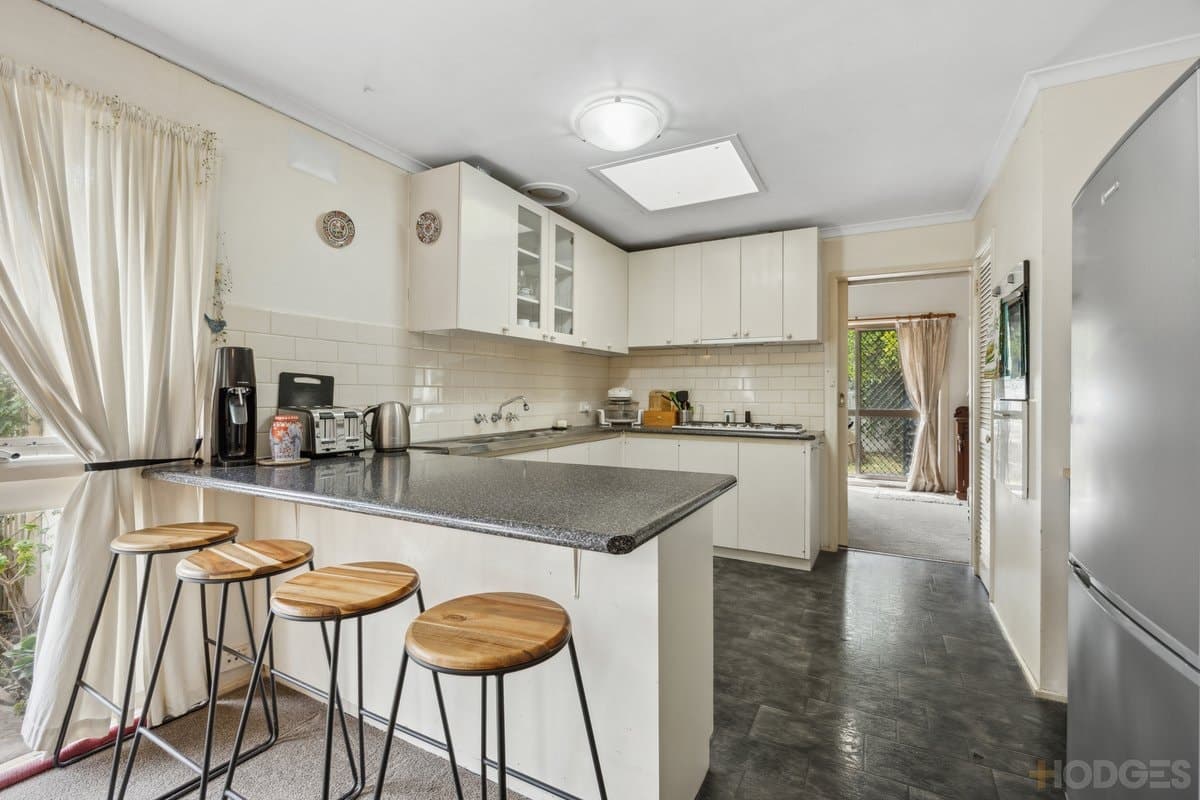 1 / 2 Collins Street, Mentone, VIC, 3194, Mentone - Thumbnail 2
