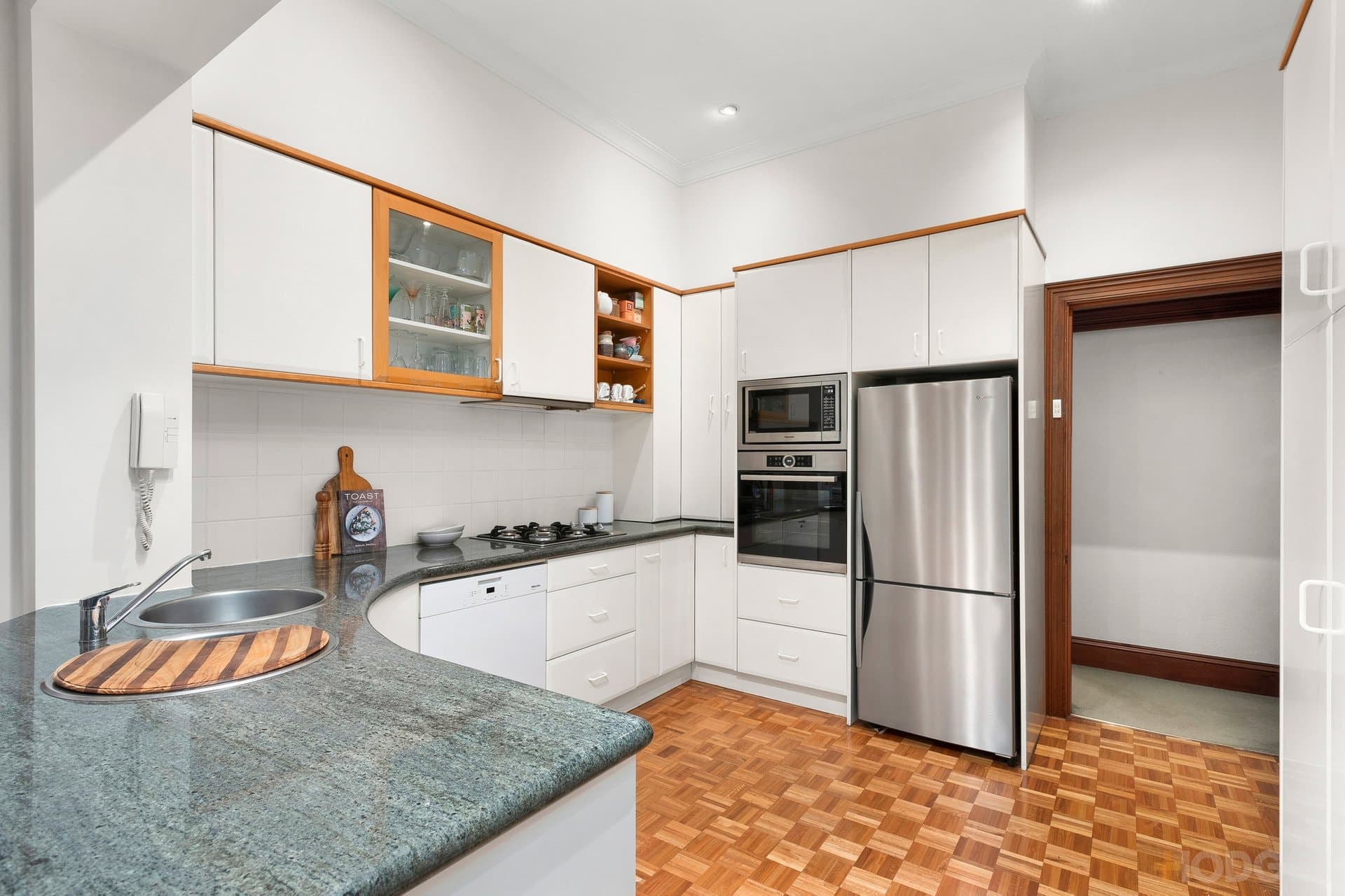 65 Thomas Street, Hampton, VIC, 3188, Hampton - Thumbnail 5