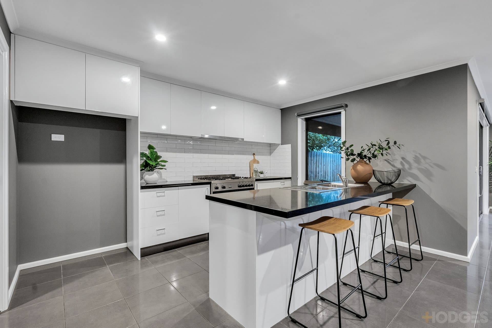 2 / 39 Sunray Avenue, Cheltenham, VIC, 3192, Cheltenham - Thumbnail 3