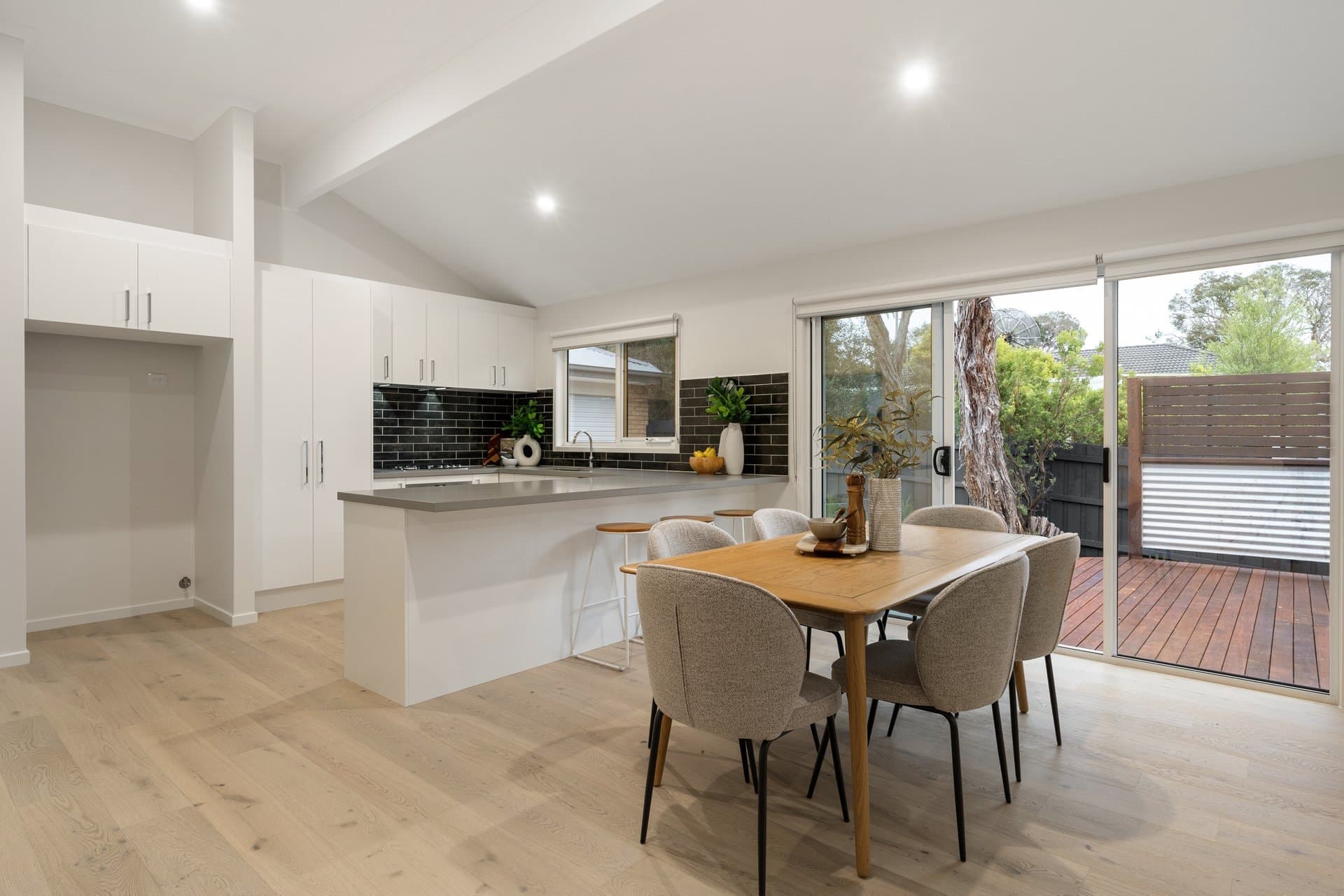 16 Goyarra Street, RYE, VIC, 3941, Rye - Thumbnail 8